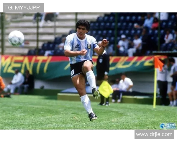 莱奥的传奇之路：从初出茅庐到足球巨星的辉煌历程