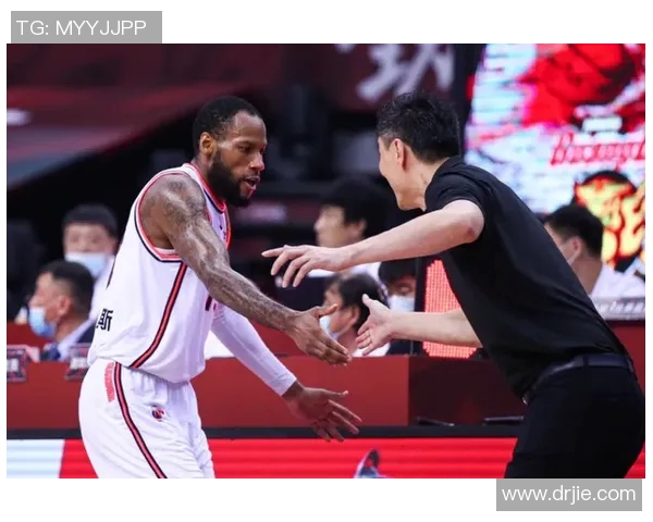 哈德森的传奇之旅探索他的成就与影响力在体育界的深远意义