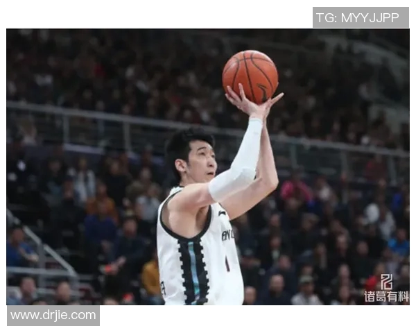 刘志轩的篮球之路：从青涩少年到职业球员的成长历程与心路历程