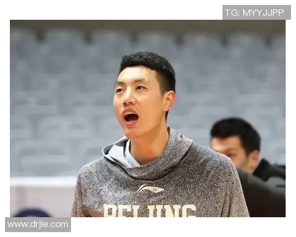 翟晓川：从篮球新星到职业生涯巅峰的奋斗历程与成长故事